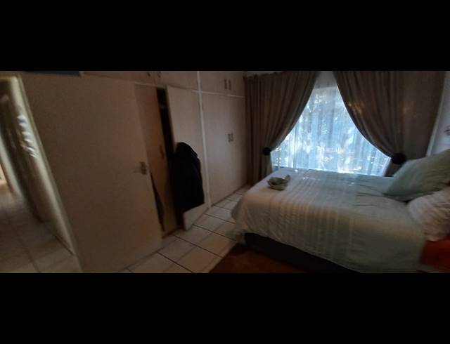 4 BEDROOM HOUSE RENTED IN MONUMENT PARK